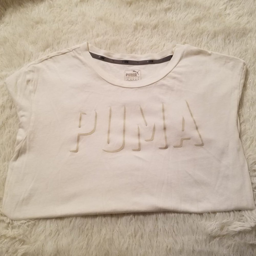 PUMA Women's T Shirt Sz Small Marshmellow Cream Color